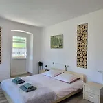 Goscinne U Zosi Homestay szállás